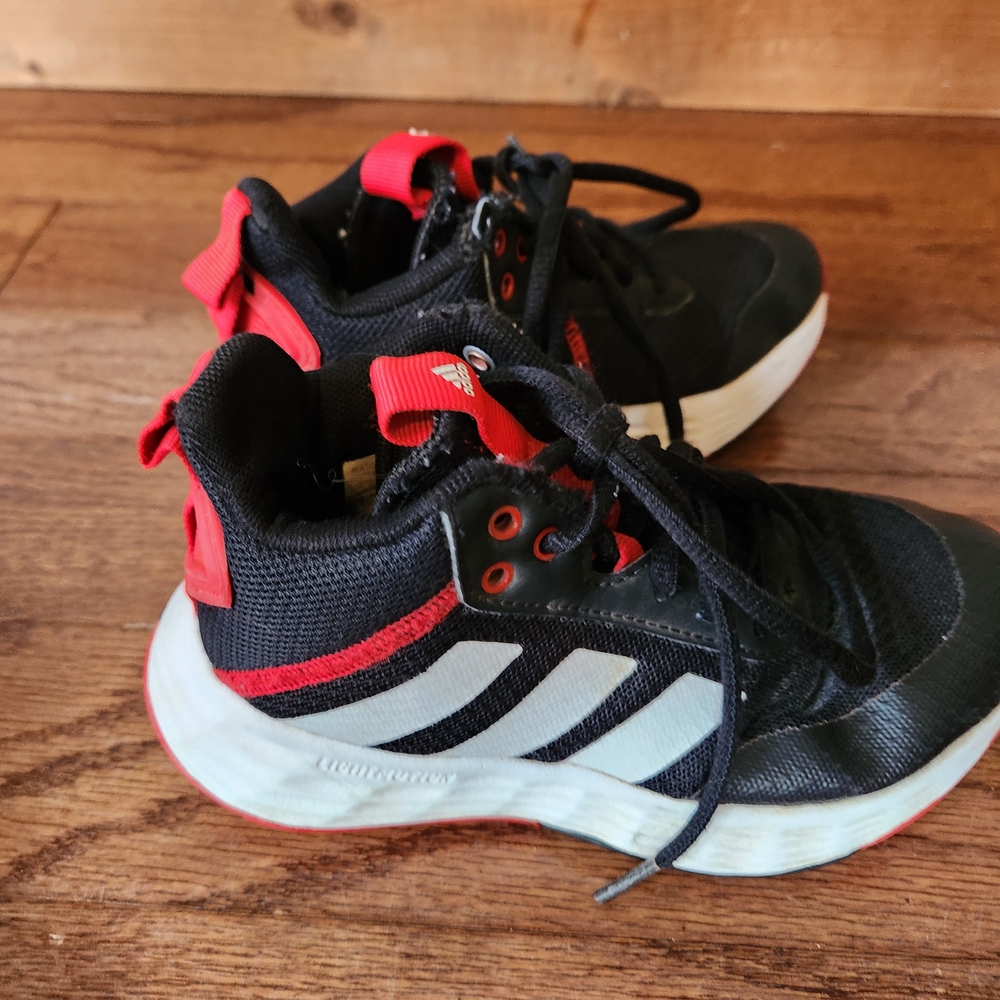 Adidas Kids Black and Red Sneakers